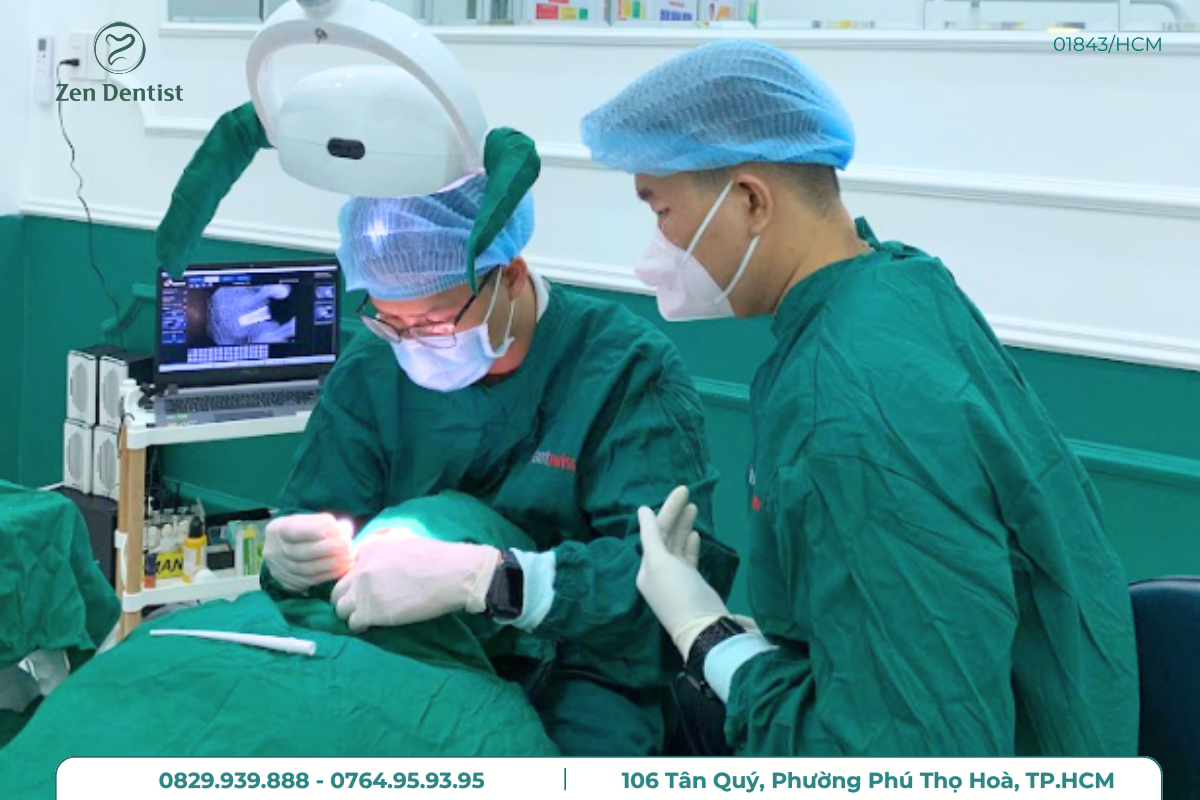 Người cao tuổi mắc bệnh nền có trồng Implant được không?